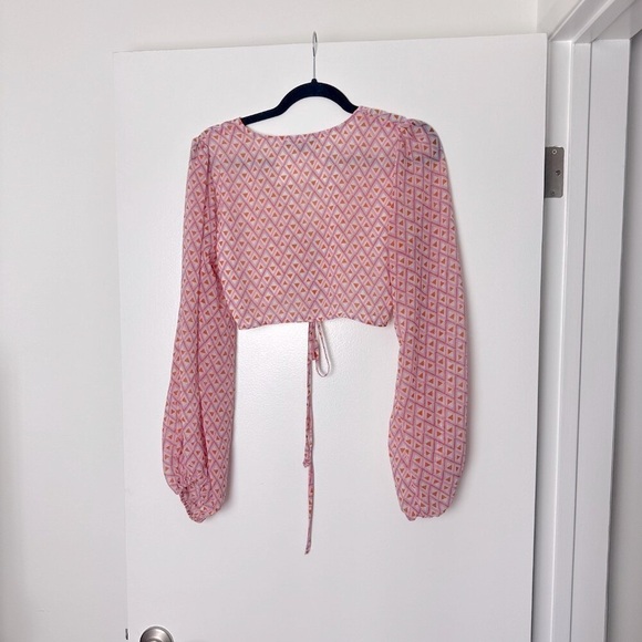 Pink & Orange Printed Long Sleeve Crop Top Keyhole Design Summer - Picture 8 of 13